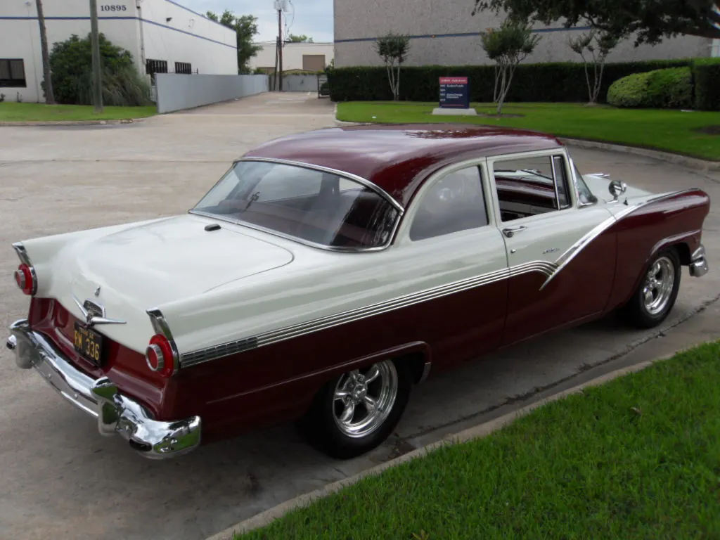 1956 Ford Fairlane Victoria