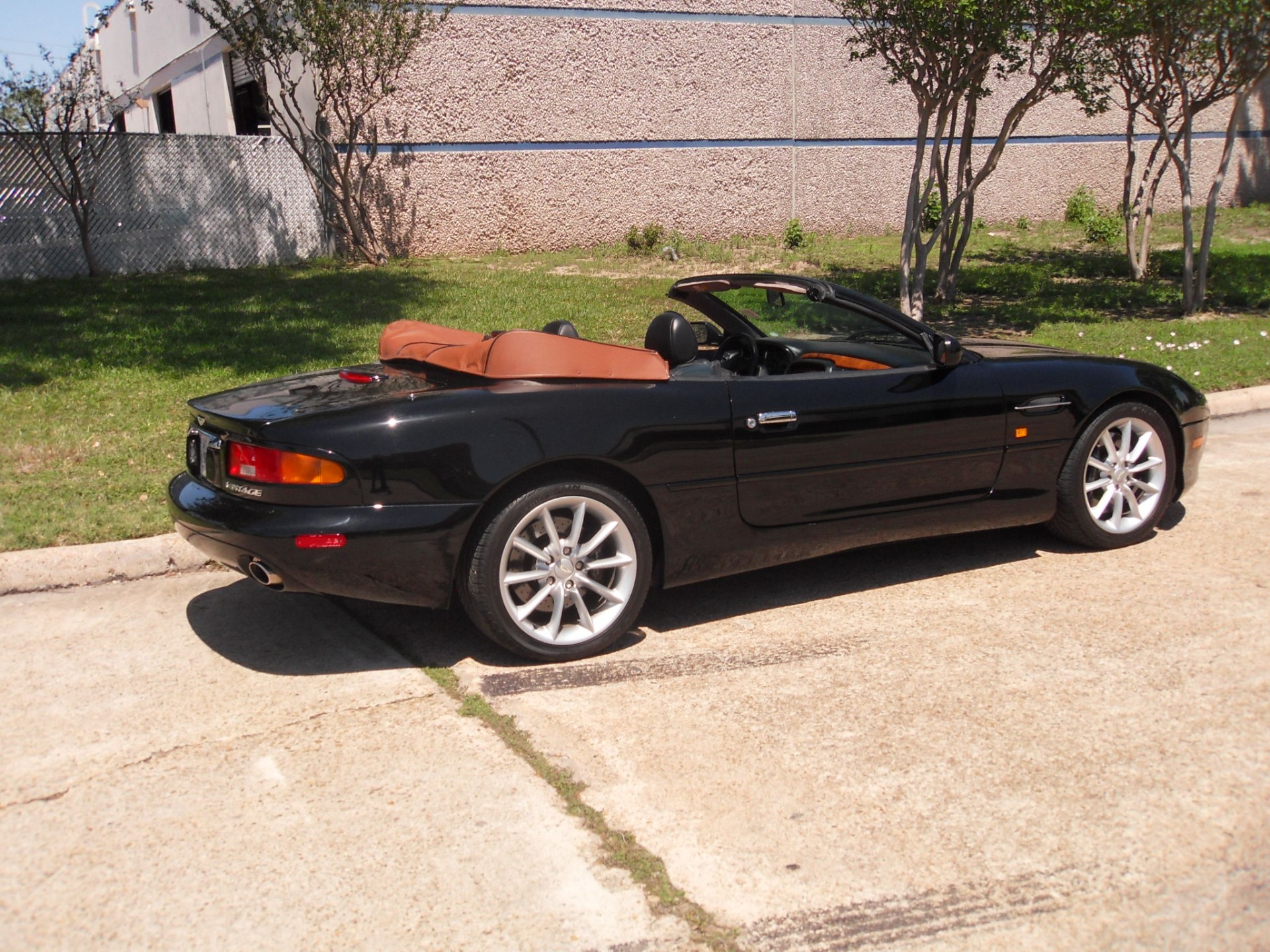2002 Aston Martin