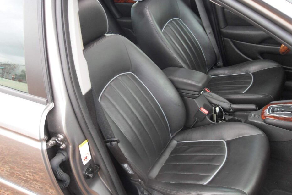 2007 Jaguar X-Type Base photo 28